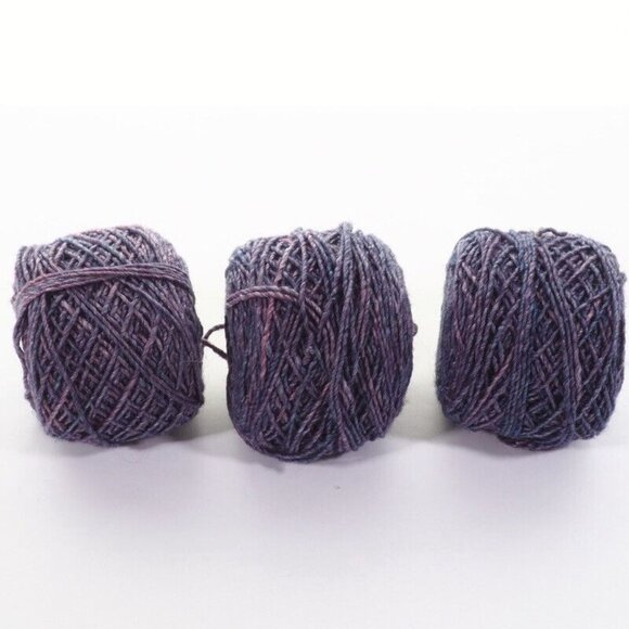 Chenille Blend Yarn 3 Balls Purple Ombre 180 Grams Approx 180 Yrds - Picture 2 of 3